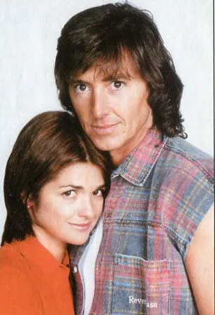 Постер: Любовь удачливых / 1000 millones (2002)