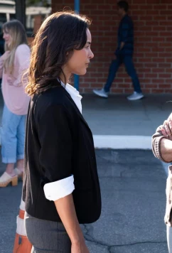 Постер: Пока они спали / While They Were Sleeping (2025)